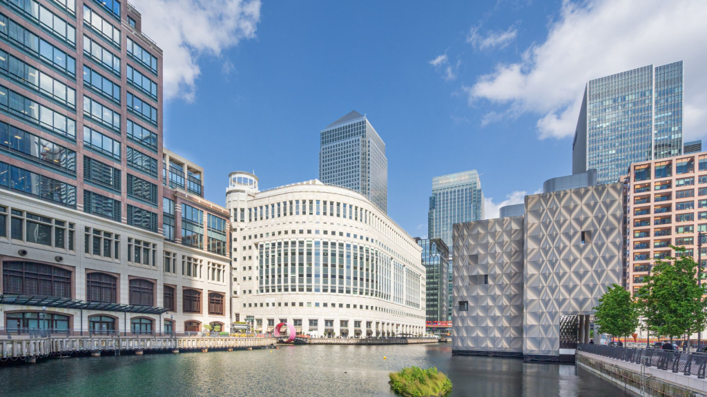 canary wharf investment