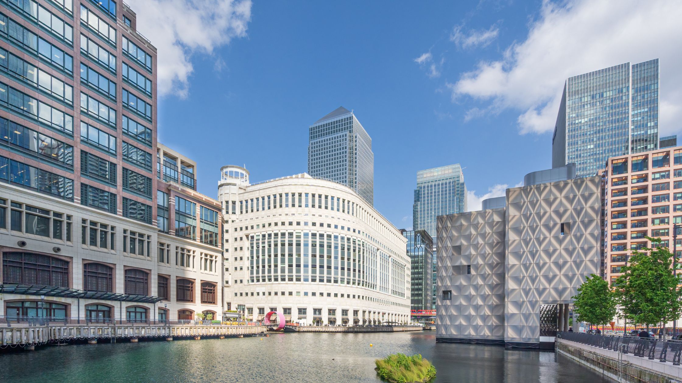canary wharf investment